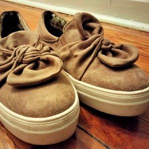 Slightly used FANCY slip on women sneakers size 6